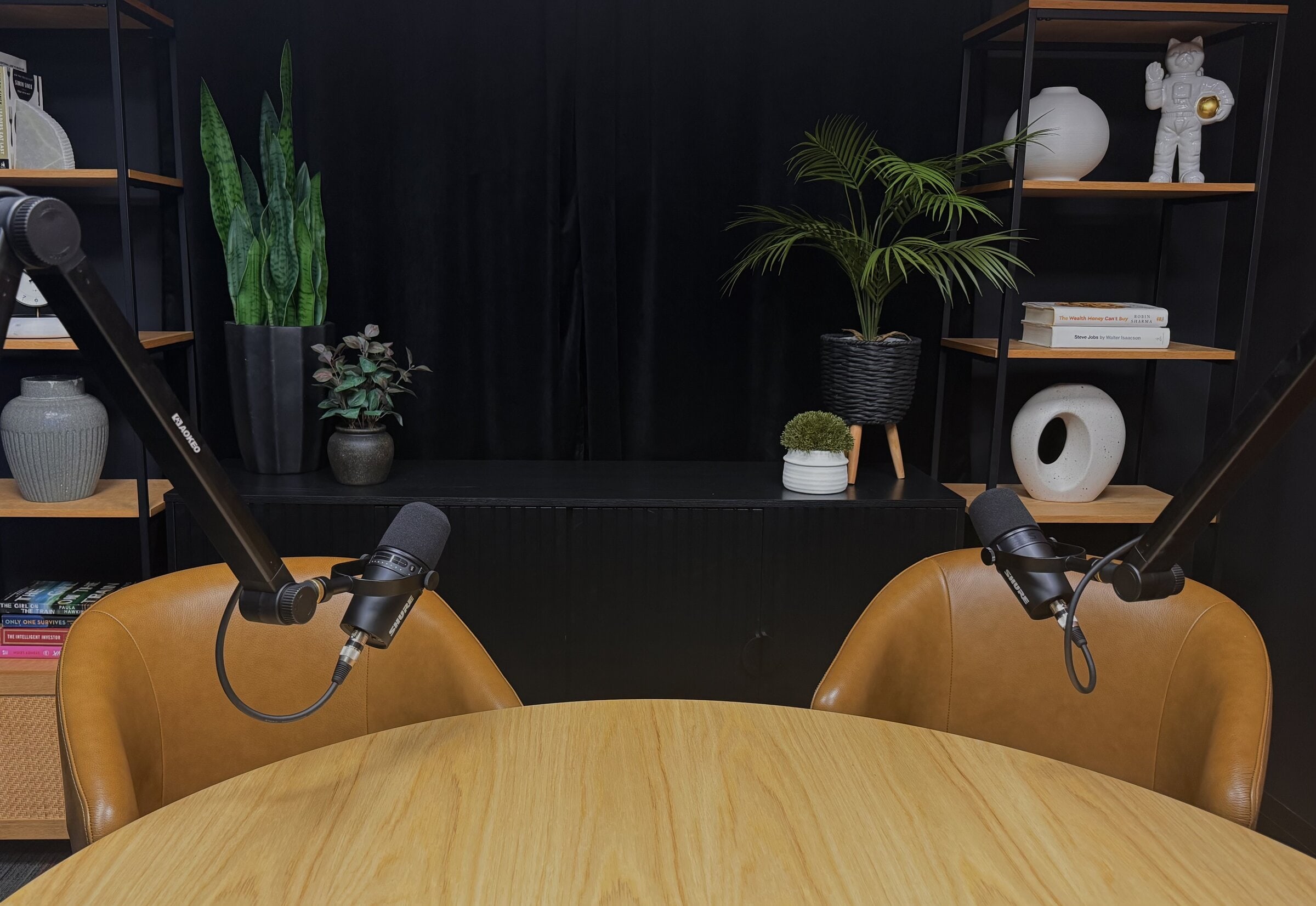 Main Set setup in The Den